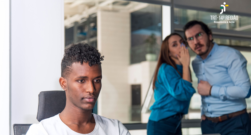 Justiça do Trabalho condena banco por casos de racismo e assédio no trabalho