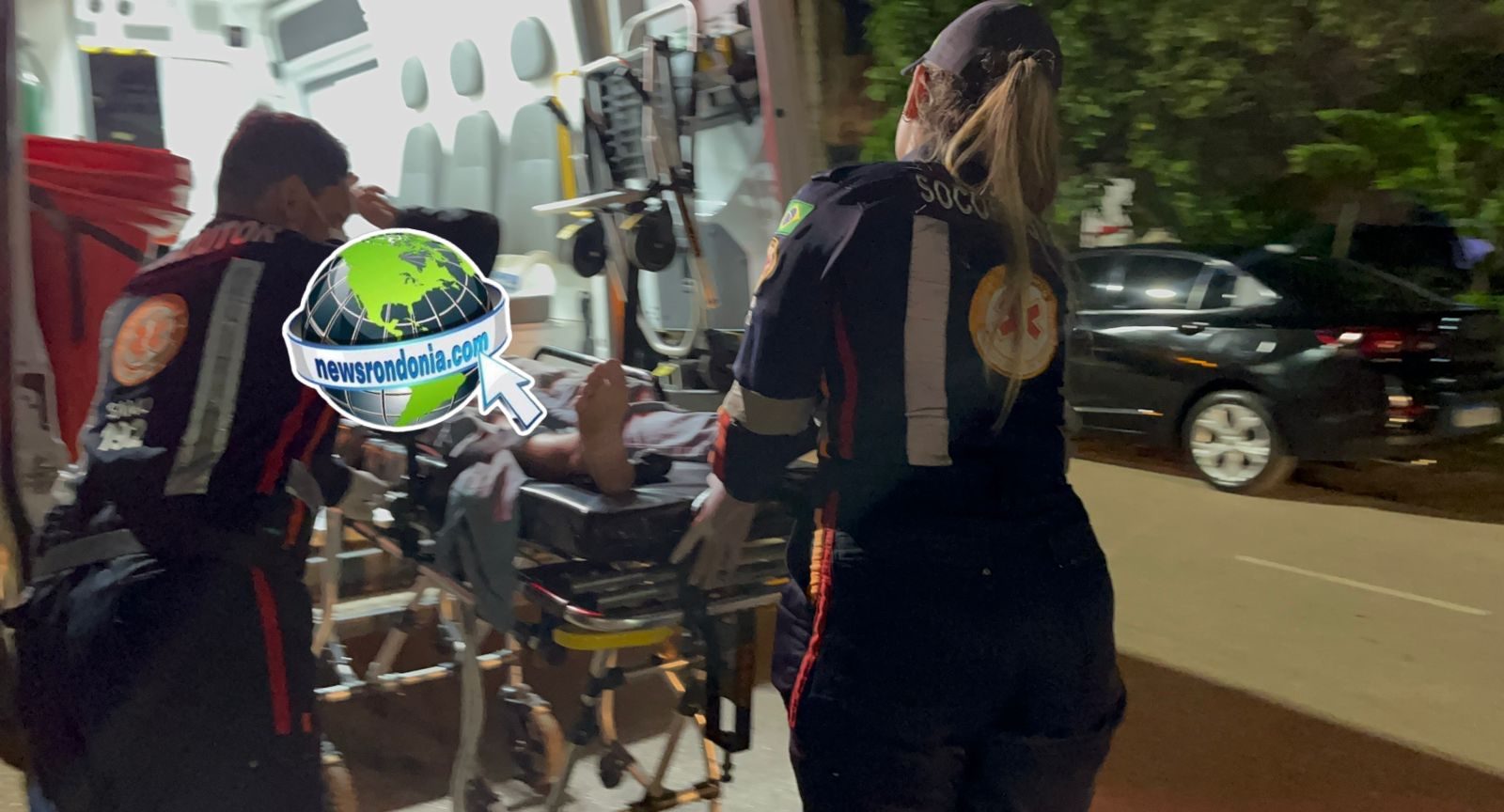 Motorista foge depois de atropelar motoboy no centro