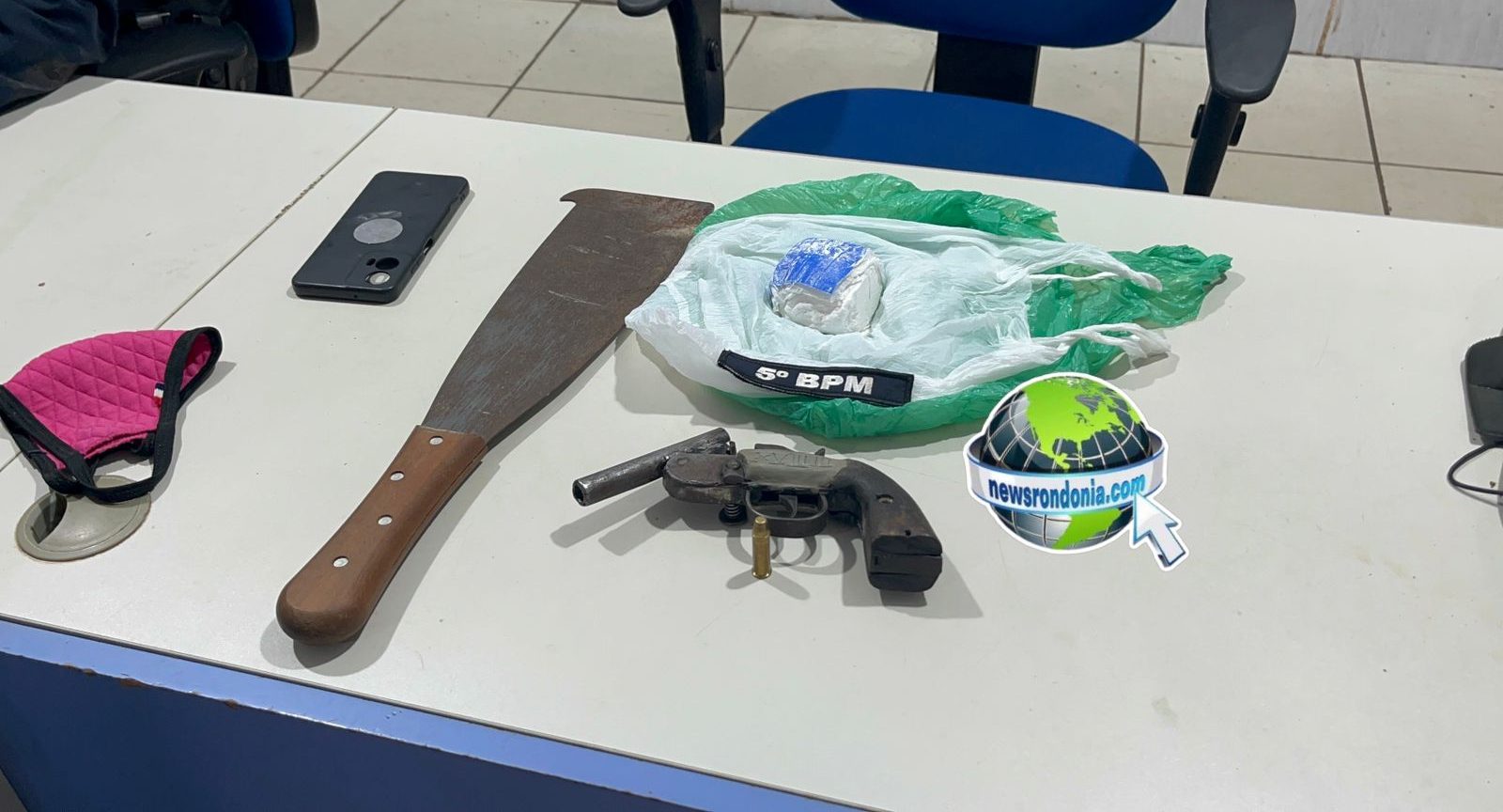 Vulgo “Ratão” é preso em forro de condomínio após roubo a motoboy na zona leste