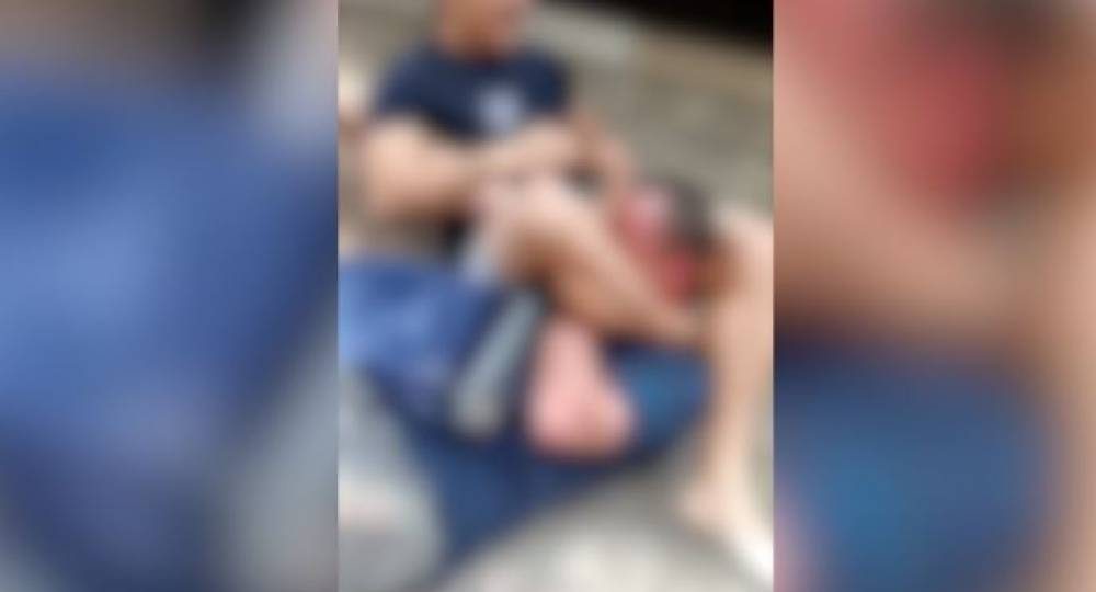 Homem é detido por populares após furtar bicicleta