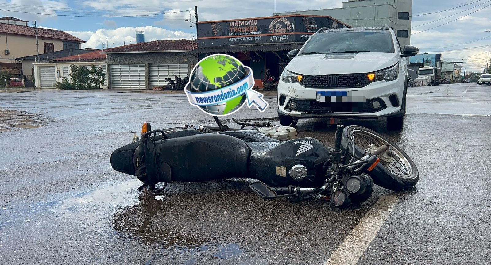 Idoso sofre grave acidente após invadir preferencial no centro