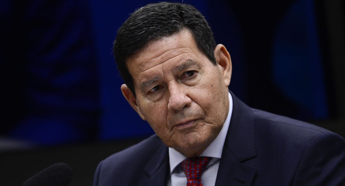 Mourão nega ao STF participação em reuniões golpistas e diz que Bolsonaro nunca mencionou medidas de exceção