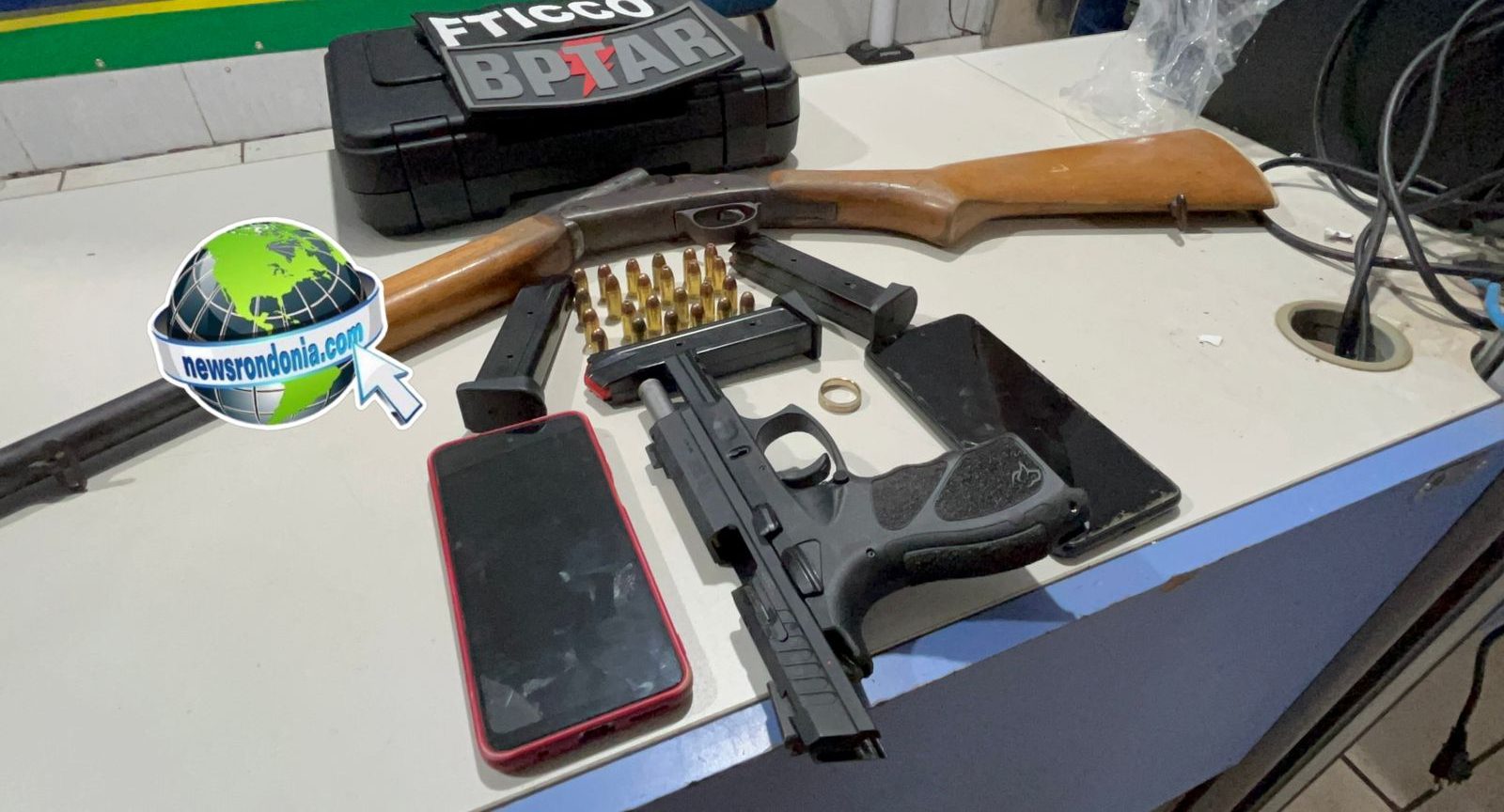 BPTAR prende foragido e irmão com duas armas na zona leste
