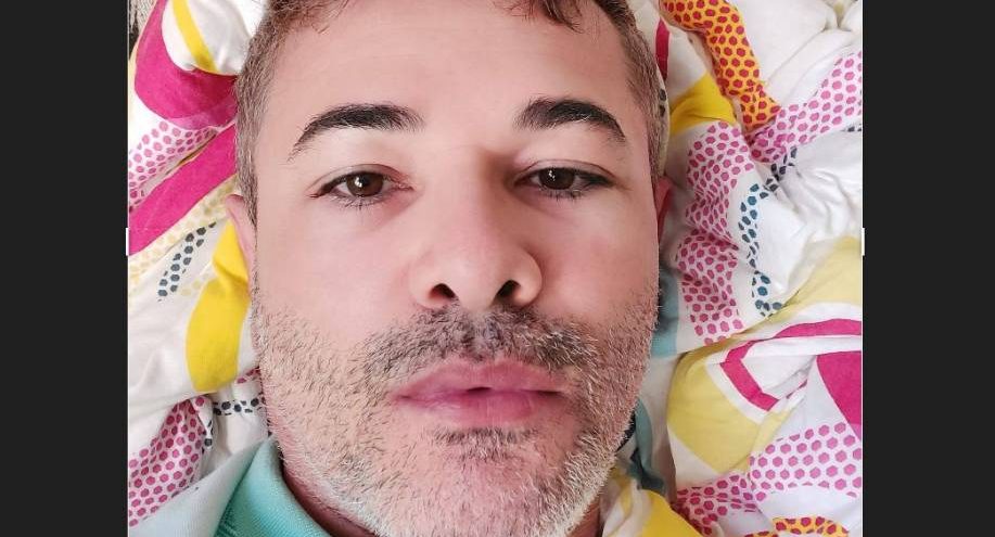 Professor de 53 anos morre em UTI após ingestão de medicamentos; ele lutava contra depressão