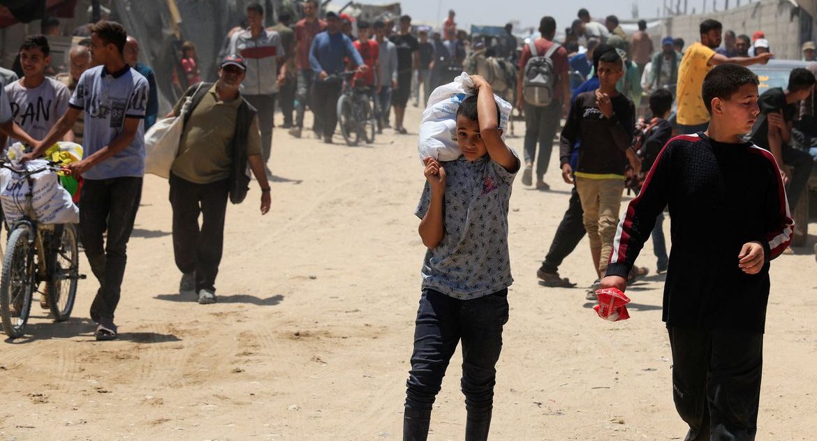 Chefe da ONU critica sistema de distribuição de ajuda em Gaza após operação caótica que deixou 47 feridos no 600º dia da guerra