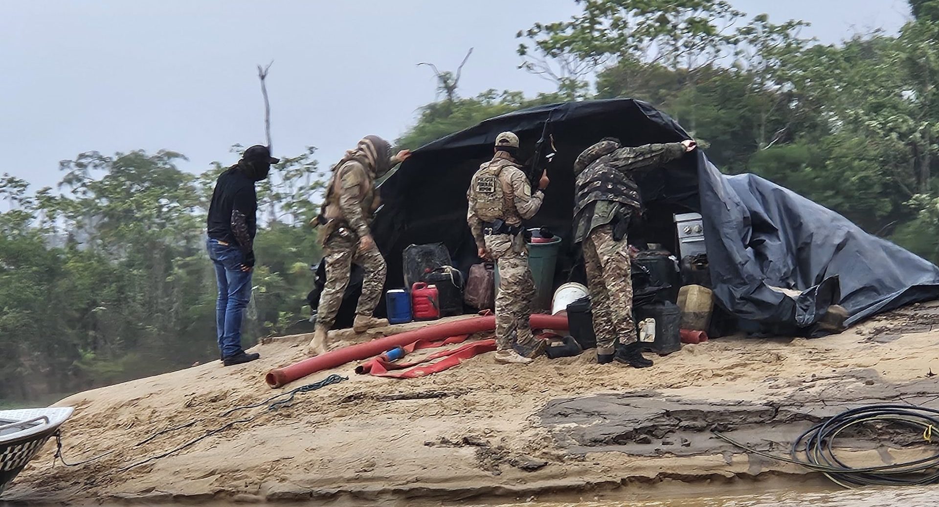 PENHA COLORADA: PF, SEDAM/RO, IBAMA e PM/RO realizam operação para combater garimpo ilegal em Rondônia
