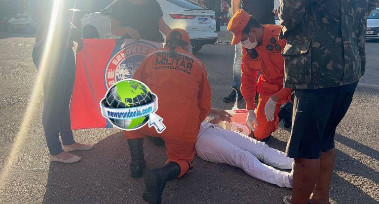 Colisão entre motos deixa três feridos no centro