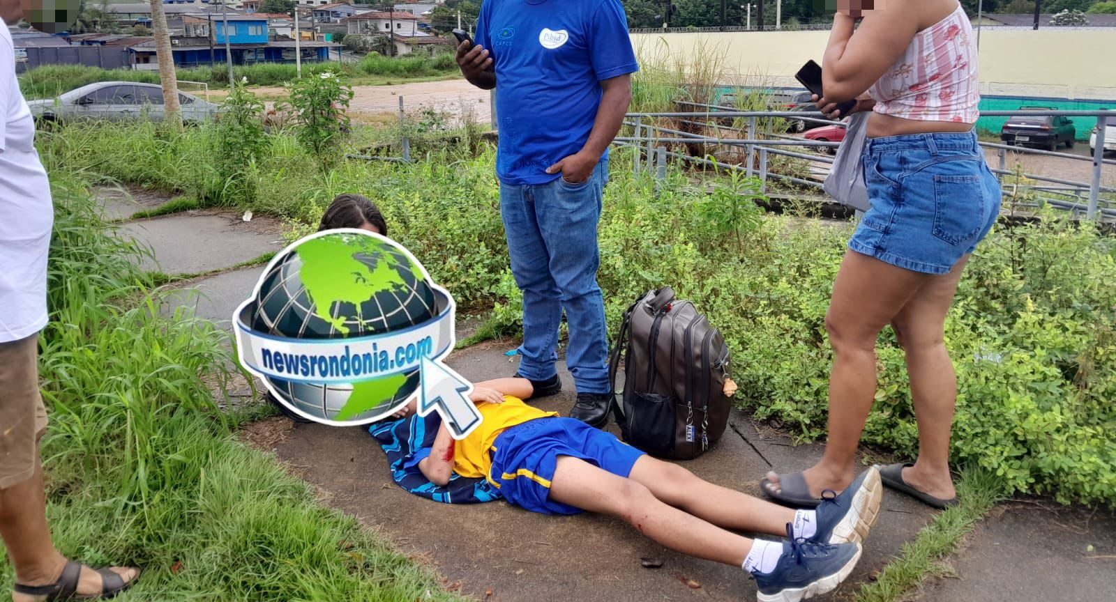 Estudante de 12 anos é atropelado na faixa de pedestre em frente de escola