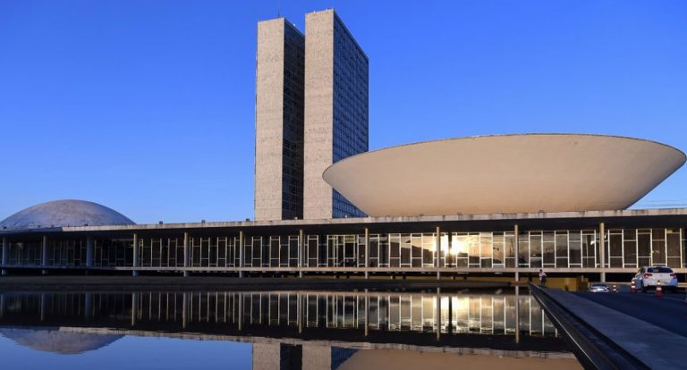 Aumento do número de parlamentares na Câmara Federal: uma vergonha! - News Rondônia
