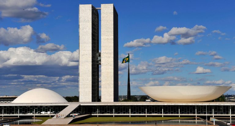 Aprovada urgência no PL que aumenta número de deputados em 9 estados: Rondônia fica de fora - News Rondônia