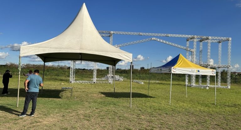 Prefeitura de Porto Velho começa a montar estrutura para a 1ª edição do Arraiá da Prefs