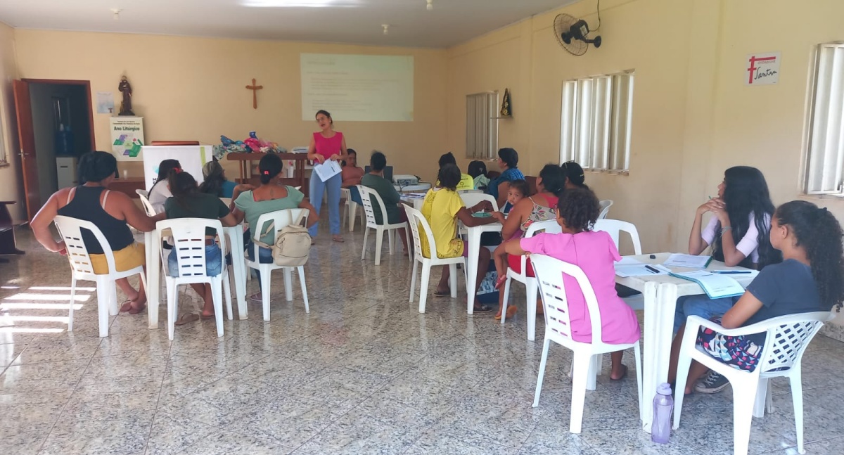 Empreendedorismo feminino transforma vidas na Vila Princesa com curso da ARDH em parceria com a JARO
