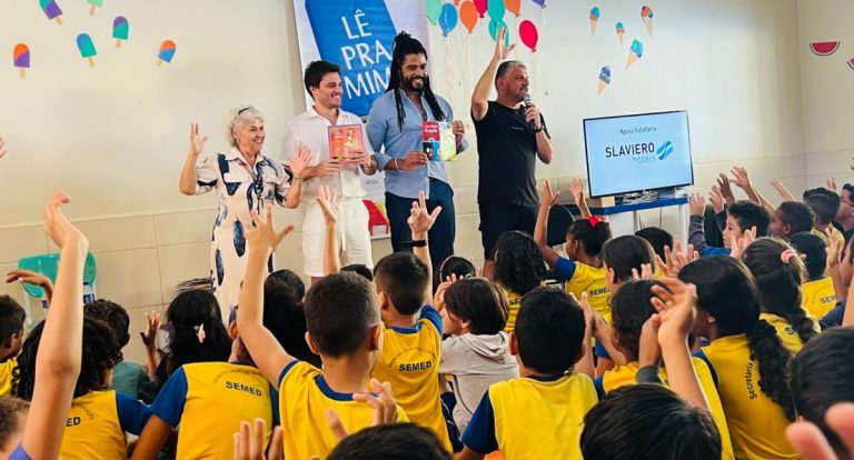 PROJETO 'LÊ PRA MIM?': Primeiro dia de leituras de livros infantis com atores ex-BBBs , Hugo Bonemer e Diogo Almeida superam expectativas da organização - News Rondônia