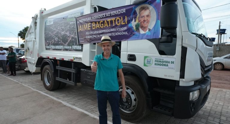 Senador Jaime Bagattoli entrega caminhão compactador para fortalecer o saneamento básico em Primavera de Rondônia - News Rondônia