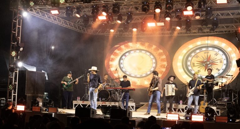 Com público recorde e show de Jads & Jadson, Paulo da Remap consolida Machadinho como destaque regional nos 37 anos do município - News Rondônia
