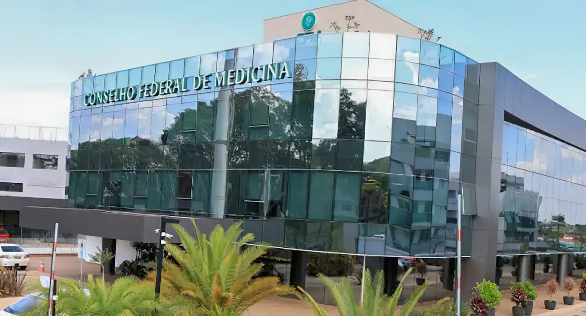 Nova resolução do CFM amplia acesso à cirurgia bariátrica para pacientes com IMC acima de 30 e adolescentes em casos graves