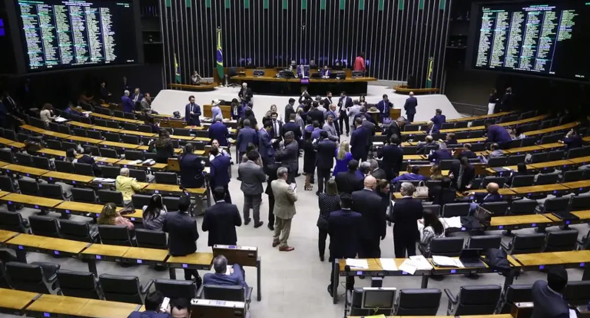 Câmara aprova aumento de vagas para deputados federais de 513 para 531