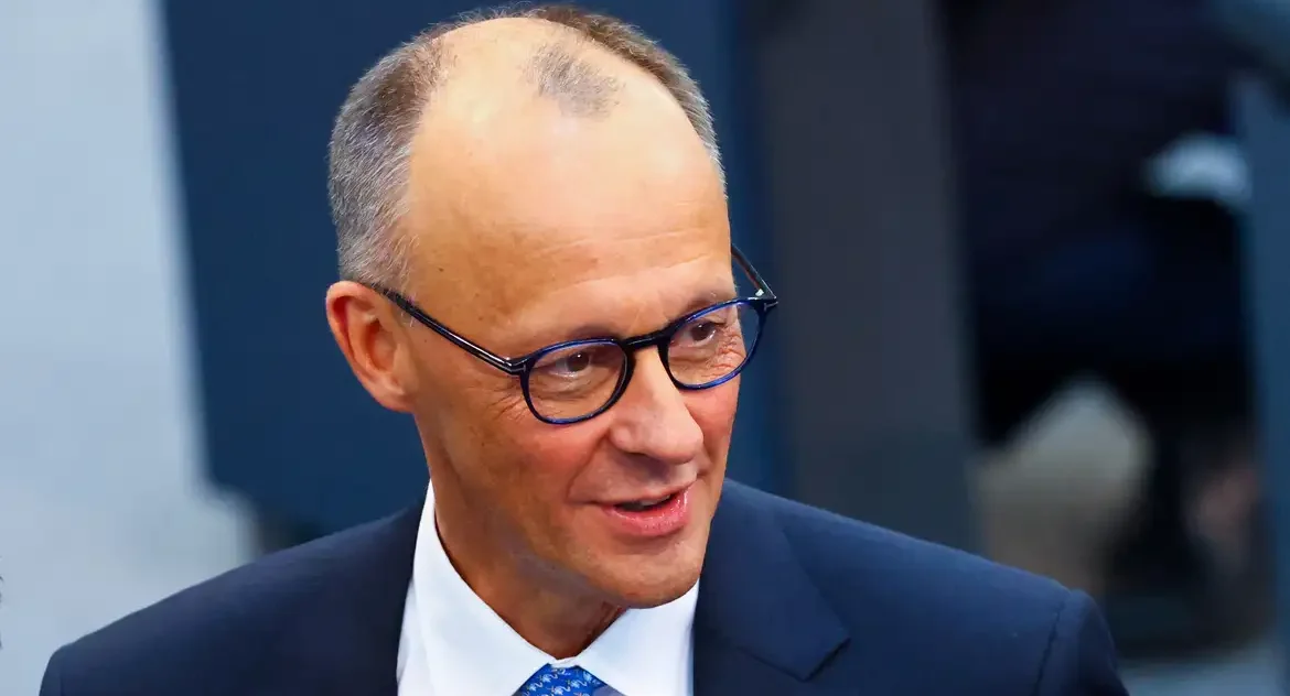 Friedrich Merz é eleito chanceler da Alemanha em segundo turno após derrota inédita no Parlamento