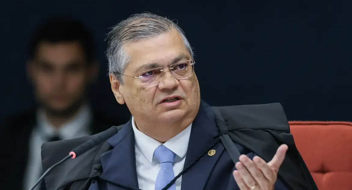 STF rejeita alegação de imunidade de Sóstenes Cavalcante e cobra explicações sobre ameaça relacionada a emendas parlamentares