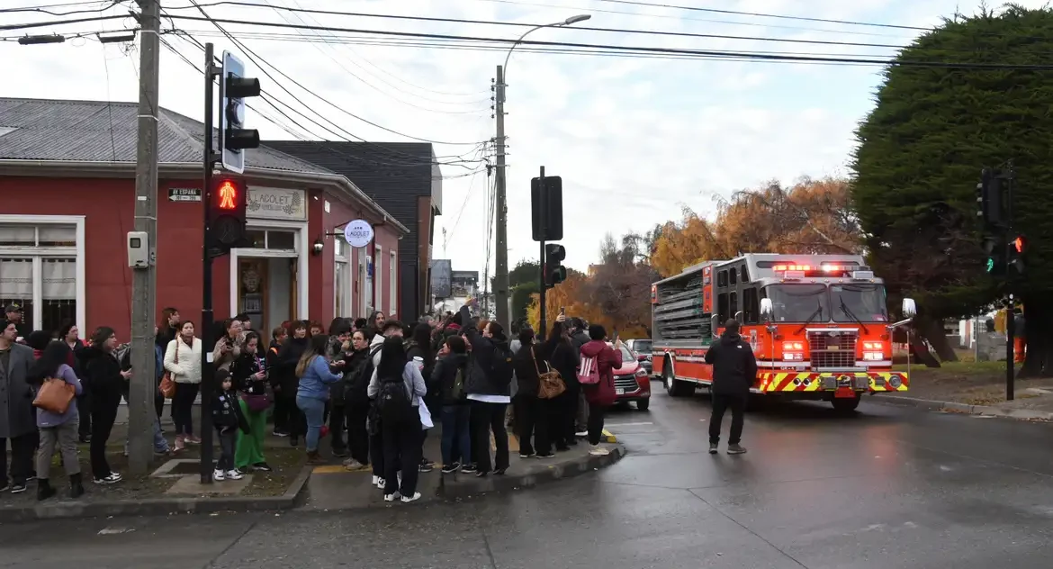 Terremoto de 7,4 graus atinge Passagem de Drake e provoca alerta de tsunami no sul do Chile e na Antártida
