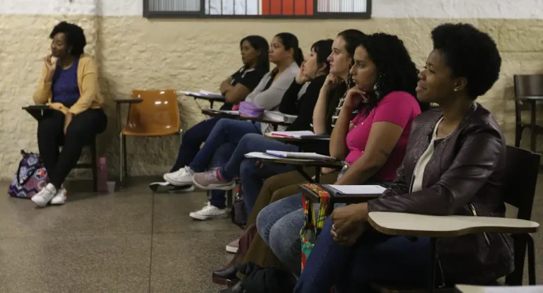 Termina nesta terça o prazo de inscrição para cursinhos populares interessados em apoio do MEC e Fiocruz
