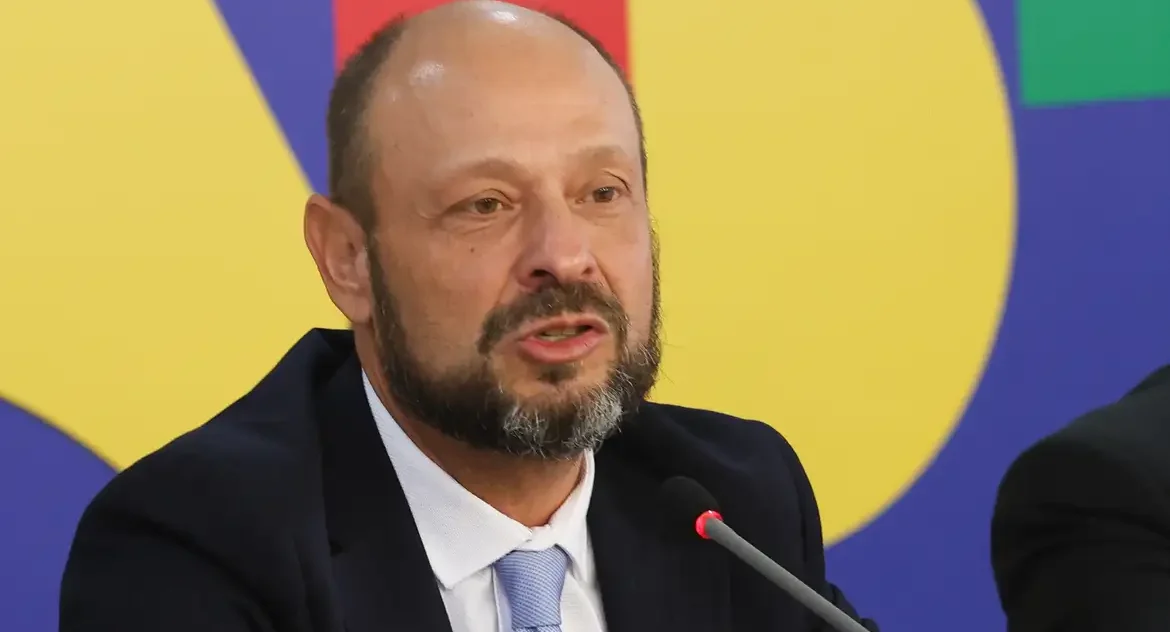 INSS irá ressarcir aposentados e pensionistas por descontos não autorizados de mensalidades associativas entre 2020 e 2025