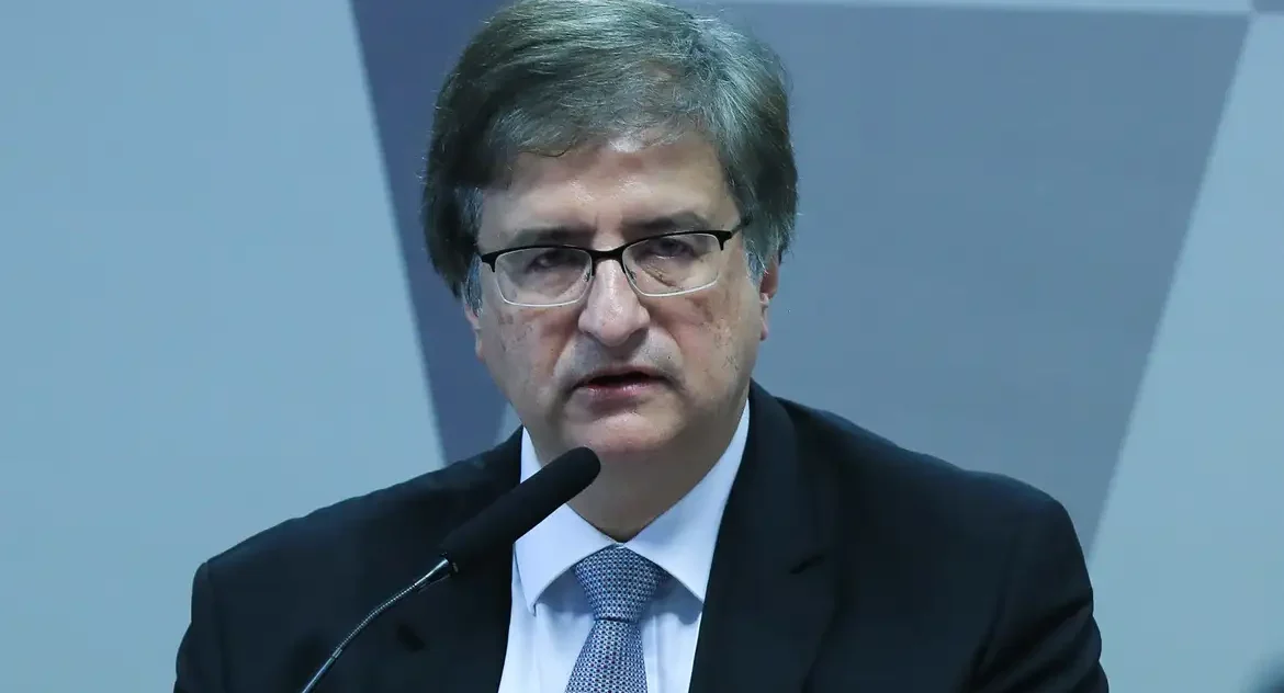 STF recebe parecer favorável de Paulo Gonet para prisão domiciliar de Collor por motivos de saúde