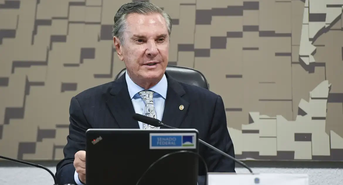 STF concede prisão domiciliar humanitária a Fernando Collor por problemas de saúde