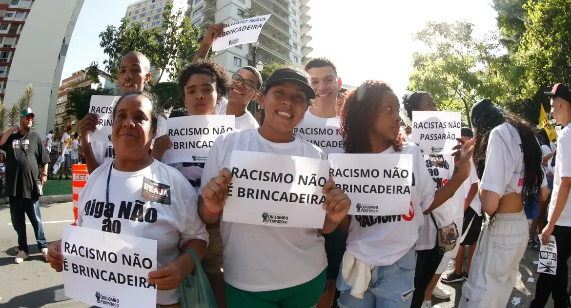Evento em Salvador debate internet democrática e antirracista com foco em justiça racial e tecnologia