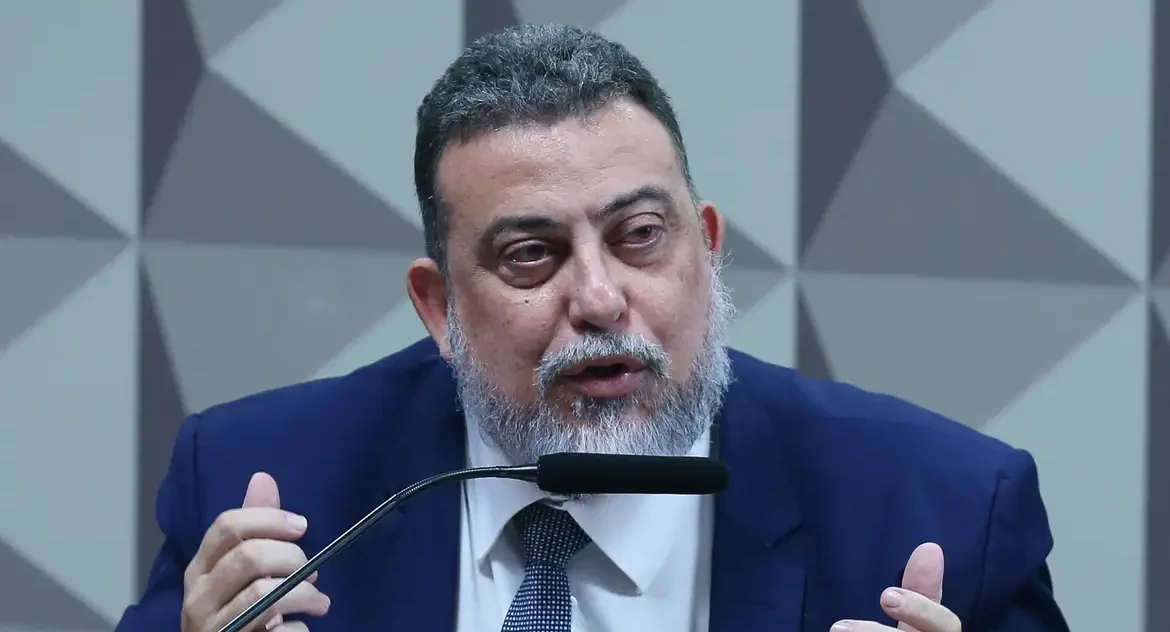 Ex-diretor da Abin diz que órgão só confirmou ida de manifestantes à Esplanada na manhã de 8 de janeiro de 2023