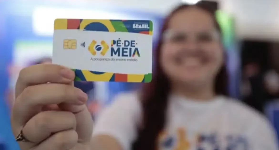 MEC inicia pagamento da 2ª parcela do Pé-de-Meia a 3,4 Milhões de estudantes a partir de 26 de maio