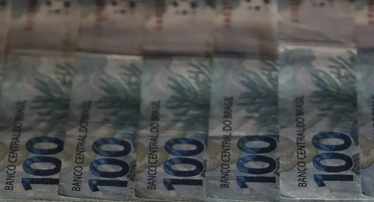 União paga R$ 820,7 milhões em dívidas de estados e municípios em abril; total no ano chega a R$ 3,32 bilhões