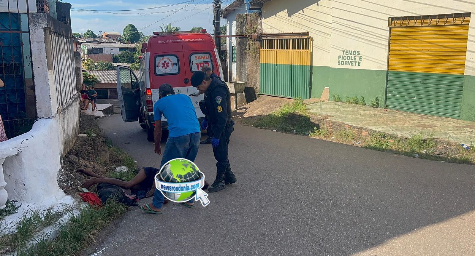 Mulher é atacada a golpe de facão durante briga em frente de bar