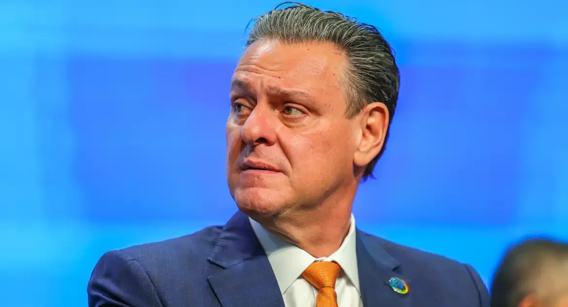 Ministro da Agricultura aponta possibilidade de China regionalizar restrição à importação de carne de frango após caso de gripe aviária no RS