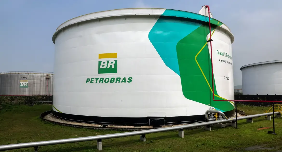 Petrobras reduz preço do diesel A em R$ 0,16 por litro a partir desta terça-feira (6)
