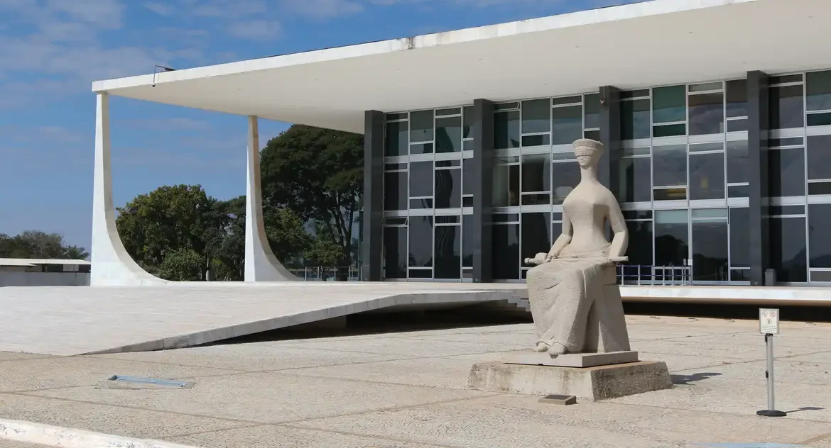 Ex-coordenador da PRF confirma ações de policiamento direcionado contra eleitores petistas no segundo turno de 2022 em depoimento no STF