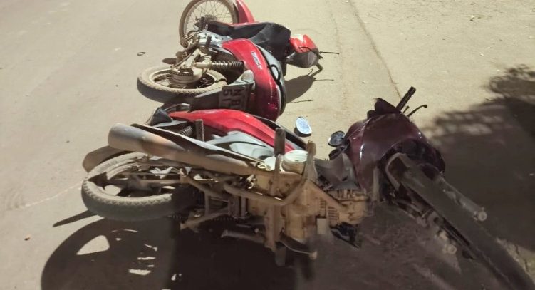 Acidente entre duas motos deixa três feridos em Rondônia
