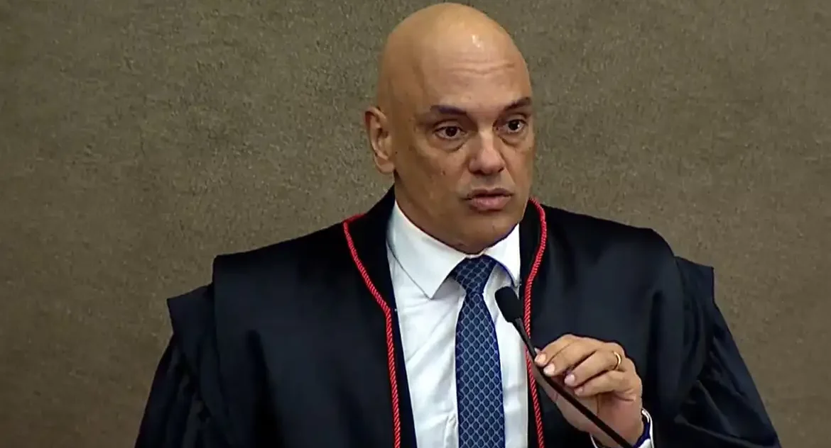 Moraes determina que PF ouça Mourão sobre possível influência de Bolsonaro em depoimento à ação golpista
