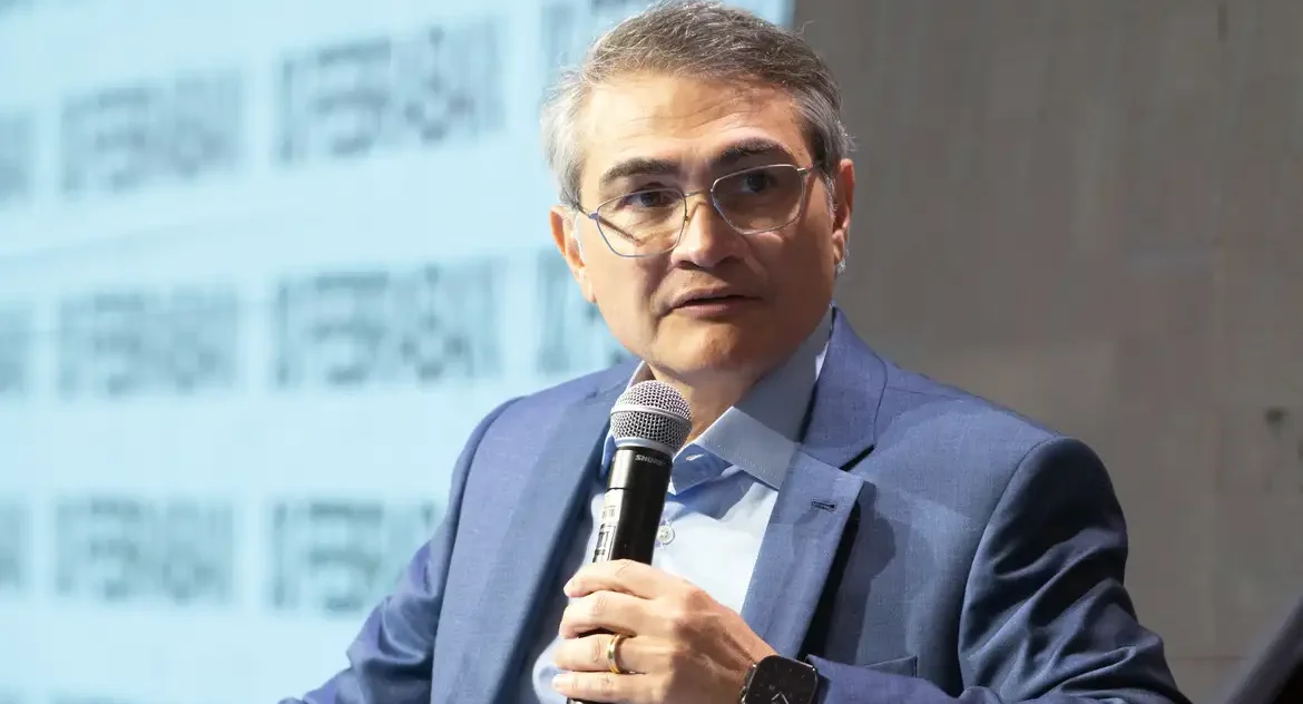Febraban expressa preocupação com uso de apostas esportivas online para lavagem de dinheiro