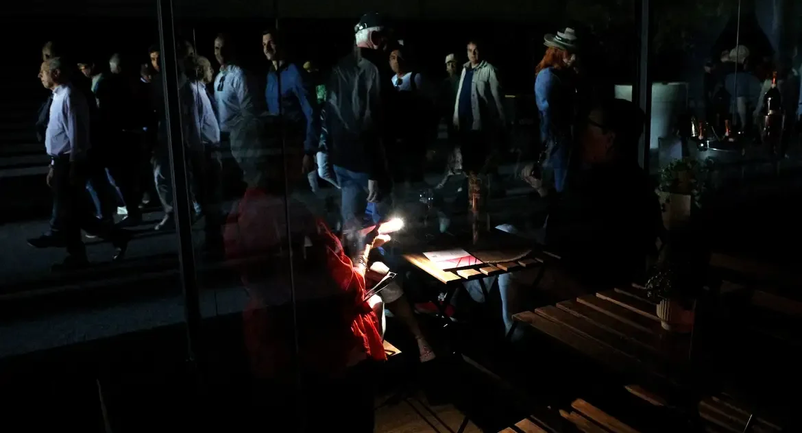 Redeia culpa usinas elétricas por apagão na Península Ibérica, contestando relatório do governo