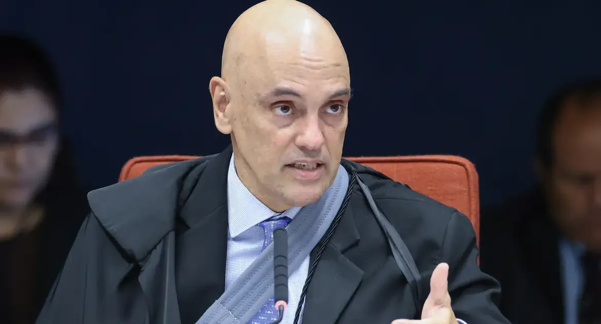 Moraes abre prazo para alegações finais em ação penal sobre trama golpista que tem Bolsonaro entre denunciados