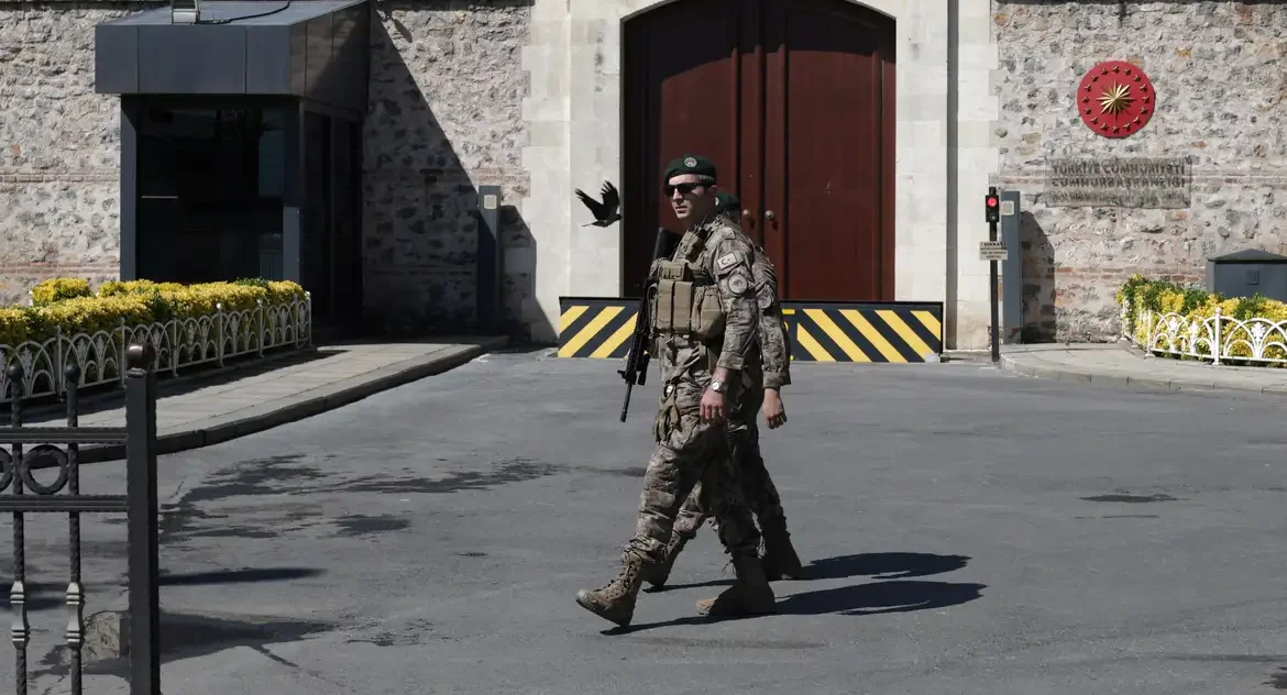 Rússia e Ucrânia realizam nova rodada de negociações em Istambul após intensos ataques com drones