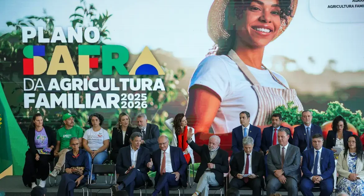 Lula lança Plano Safra da Agricultura Familiar 2025/2026 com R$ 89 bilhões e programa nacional de redução de Agrotóxicos