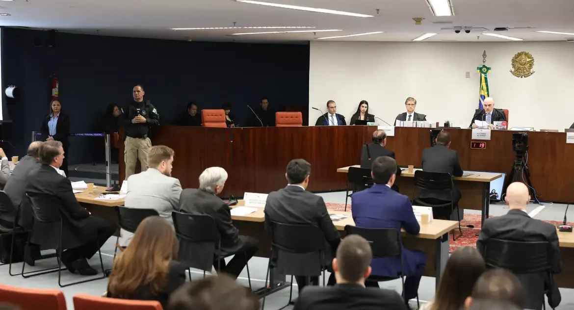 STF encerra primeiro dia de interrogatórios da trama golpista com depoimentos de Mauro Cid e Ramagem