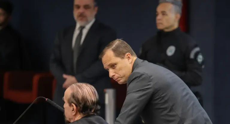 Cid diz ter recebido sacola com dinheiro de Braga Netto para financiar plano golpista