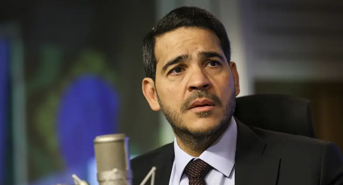 AGU anuncia devolução em parcela única de descontos indevidos do INSS até o fim de 2025