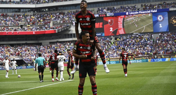 Flamengo vence Chelsea de virada no Super Mundial de Clubes e assume a liderança do grupo