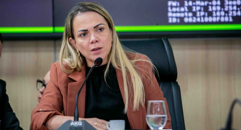 Deputada Cláudia de Jesus reforça apoio à valorização dos servidores da saúde durante reunião da Comissão - News Rondônia