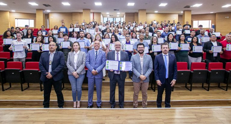 Ismael Crispin promove solenidade para homenagear servidores da Sejus e entrega Título de Cidadão Honorário ao secretário Marcus Rito - News Rondônia
