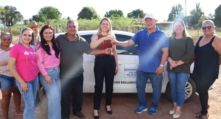 Cláudia de Jesus participa da entrega de carro para unidade de saúde de Alvorada do Oeste - News Rondônia